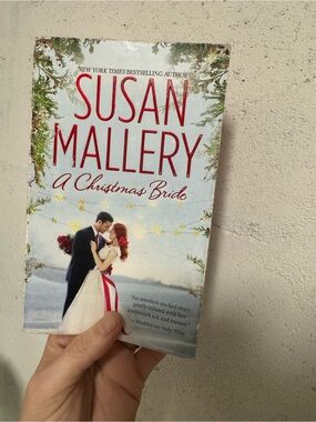 A Christmas Bride - Holiday Romance Book in Red and White